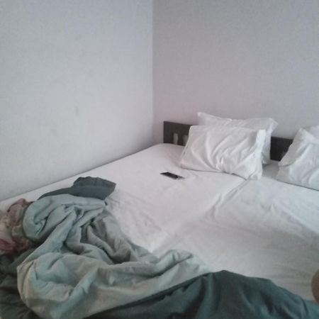 Kapil Traders Bed and Breakfast New Delhi Buitenkant foto