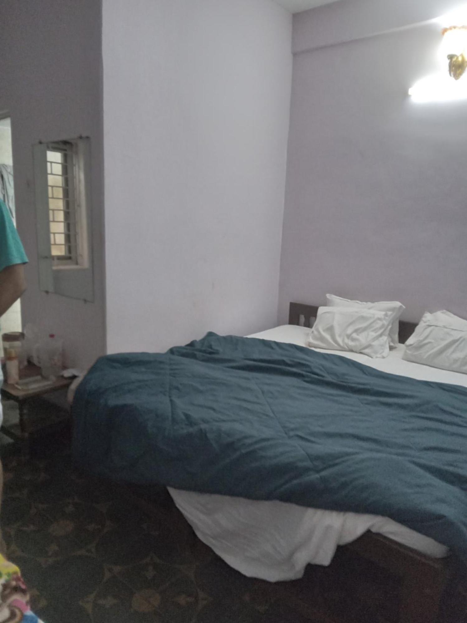 Kapil Traders Bed and Breakfast New Delhi Buitenkant foto